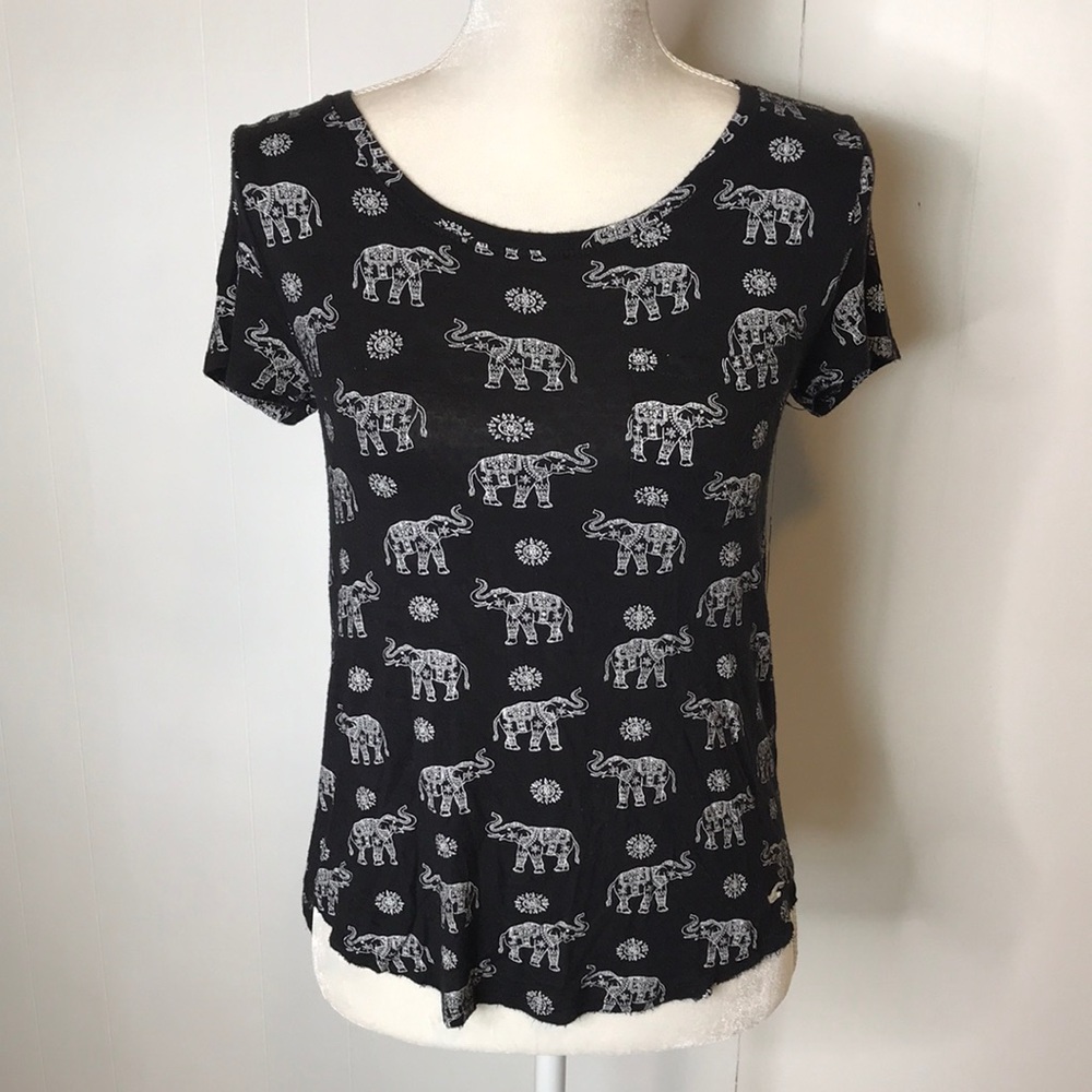 Hollister Top Sz XS Black White Elephant Pattern
